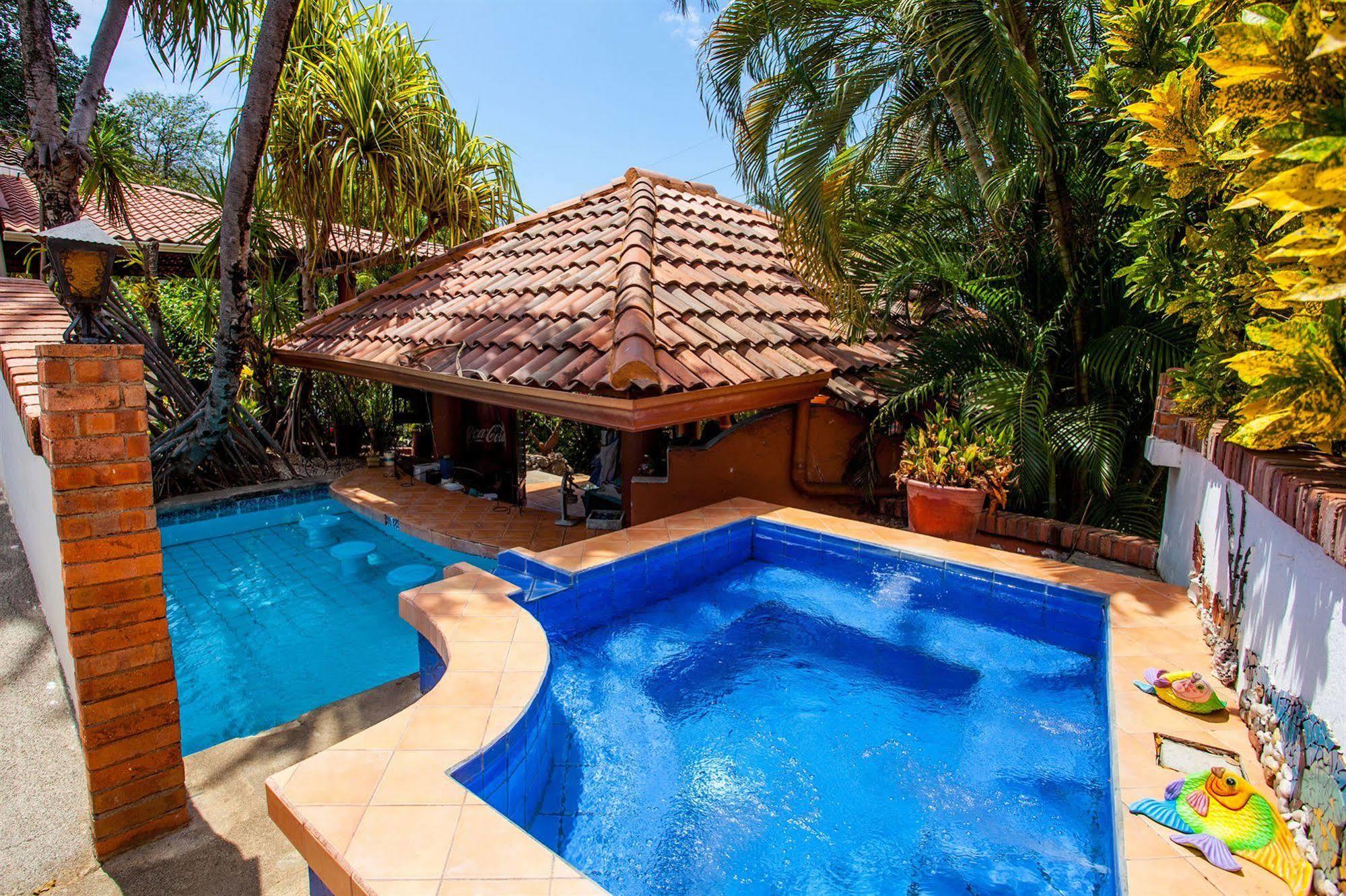 Hotel M&M Casa Blanca Playa Ocotal Exterior photo